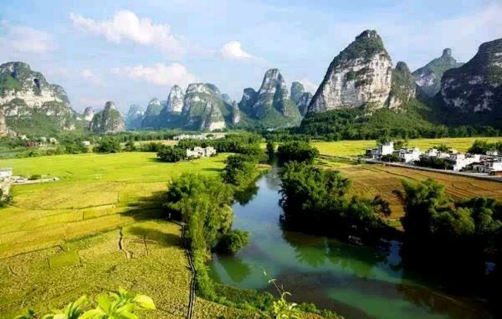 八桂大地，广西的美丽画卷